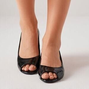 Patent Leather Open Toe Flats Marked 7WW Fits 7.5 Y2K Minimalist Quiet Luxury
